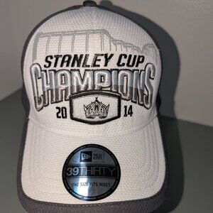 *NWOT* Los Angeles Kings 2014 NHL Stanley Cup Champions Cap New Era 39/Thirty